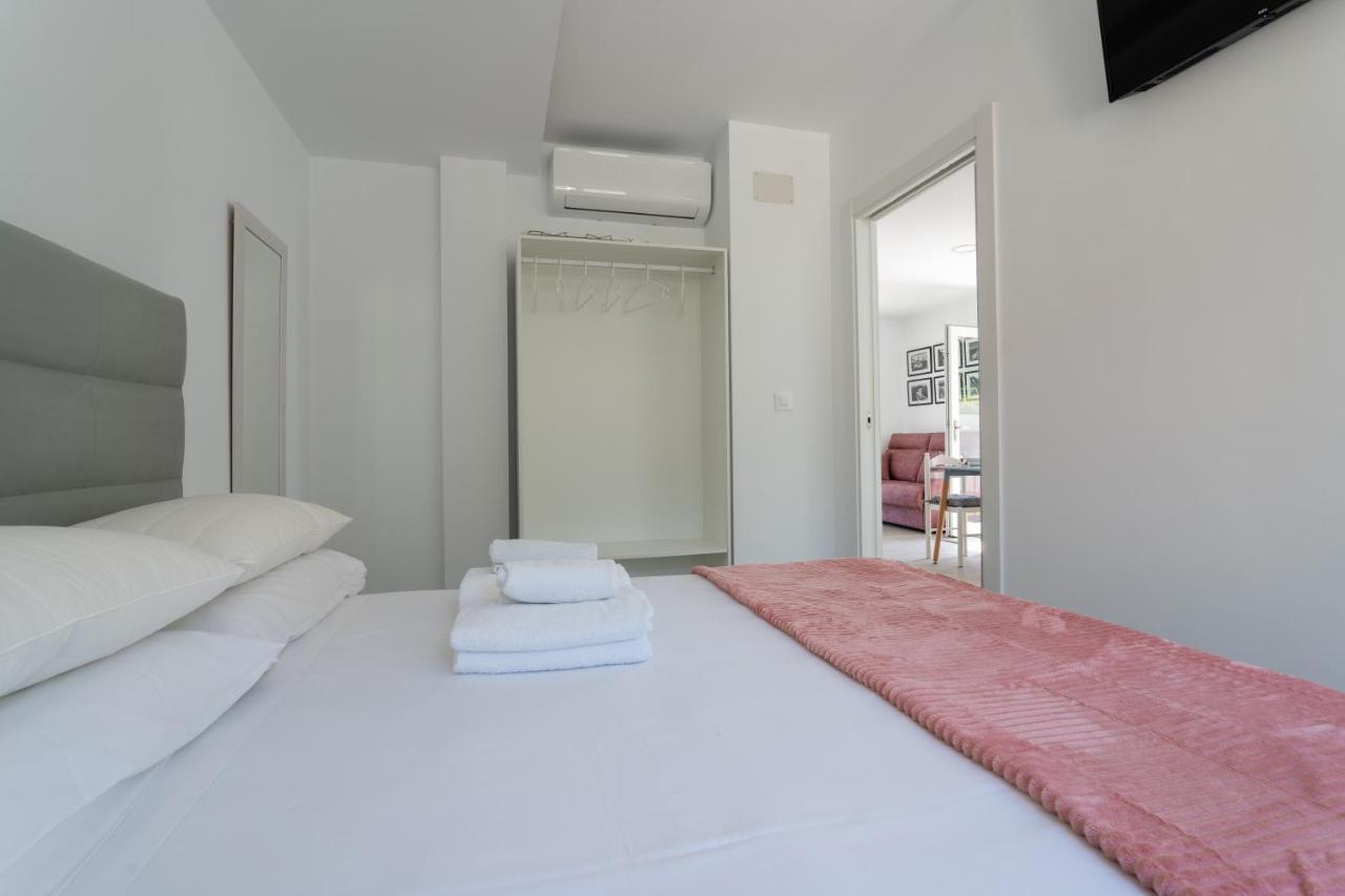 Solpor Galitrips - Apartamentos Corcubión Extérieur photo